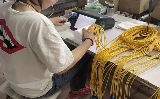 儋州市网络工程中几种常用的光纤连接器